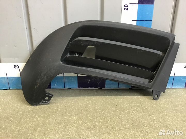 Накладка переднего бампера правая Lexus RX 350 450