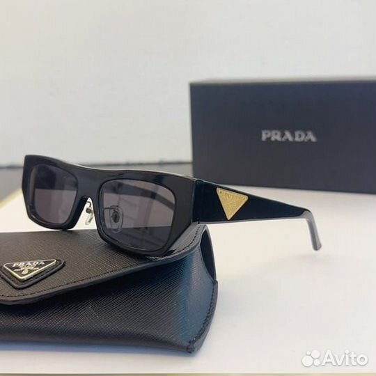 Солнцезащитные очки Prada. Оригинал