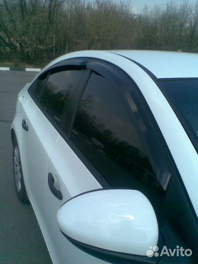 Дефлекторы окон chevrolet cruz седан
