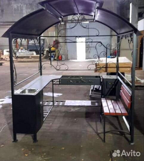 Беседка с мангалом