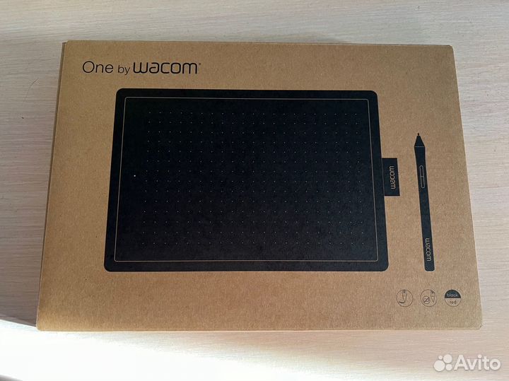 Графический планшет Wacom One M, формат A5