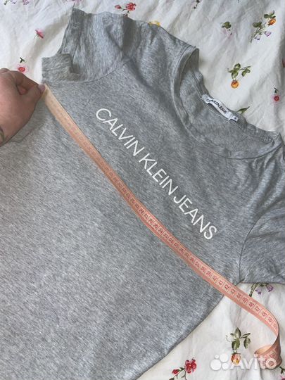 Calvin klein футболка s