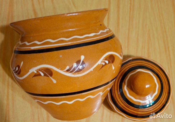 Горшочек керамический с крышкой новый