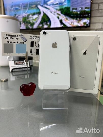 iPhone 8, 64 ГБ