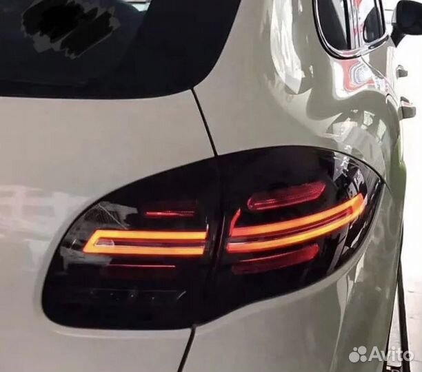 Фонари задние светодиодные черные Порш Кайен 958