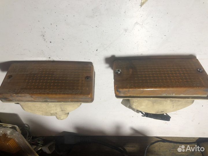 Фары на mitsubishi space wagon 1990