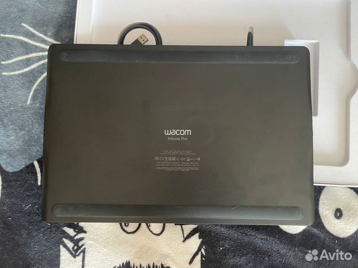 Графический планшет Wacom Intuos Pro Large PTH-860