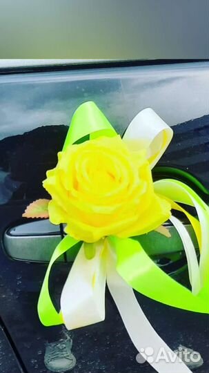 Свадебные украшения на машину