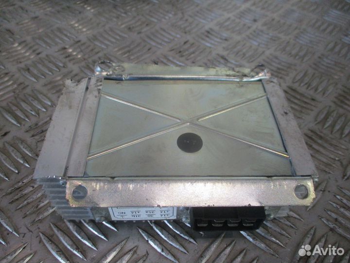 Преобразователь напряжения Iveco 504219479