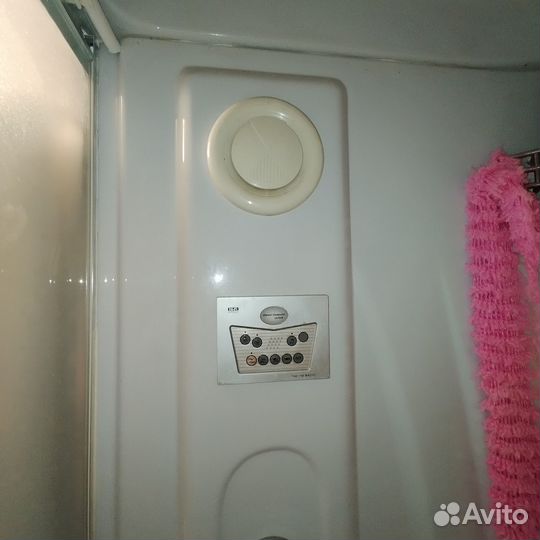 Душевая кабина 90х90 с поддоном