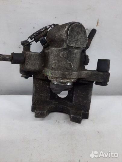 Суппорт тормозной задний правый Opel Signum