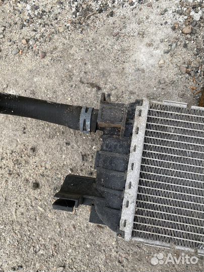 Радиатор интеркулера audu Q3 8K0145804H