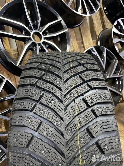 Michelin X-Ice North 4 SUV 265/65 R18 114T