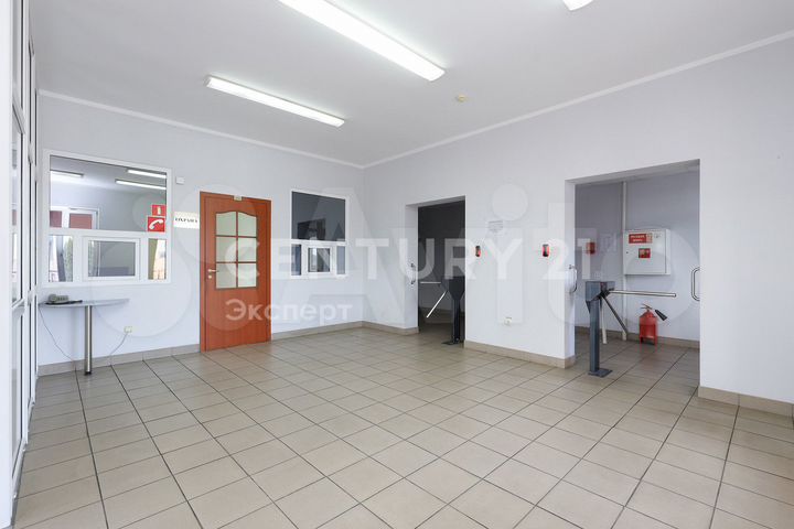 Административное здание, 2562 м2, 4 этажа + цоколь