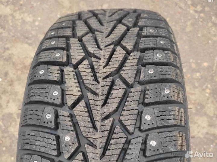 Nokian Tyres Nordman 7 215/55 R17 98T