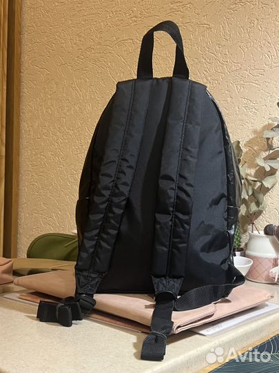 Глянцевый рюкзак eastpak оригинал