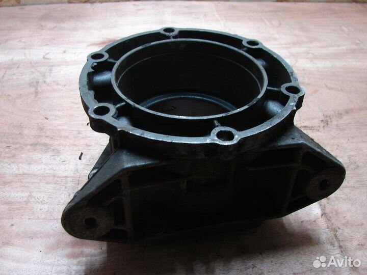 Задняя крышка АКПП Lexus lx470 06г