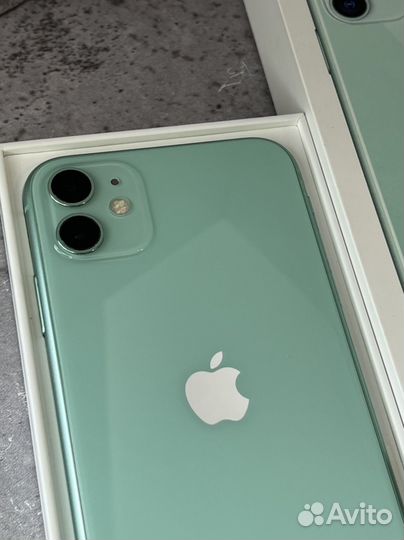 iPhone 11, 64 ГБ