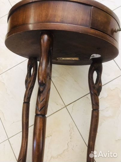 Столик, консоль Selva