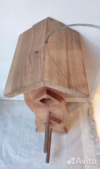 Экологичная кормушка для птиц из дерева