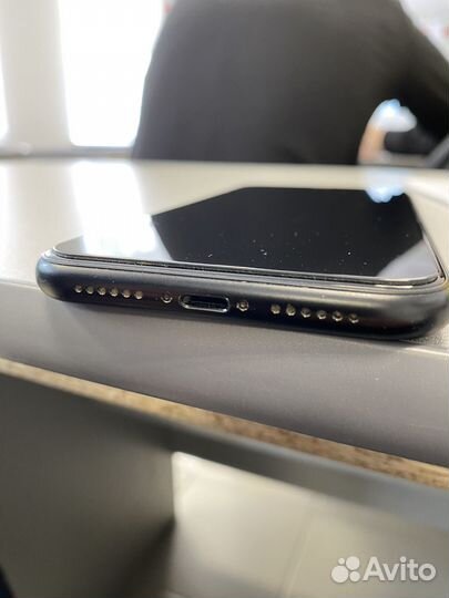 iPhone XR 64 gb
