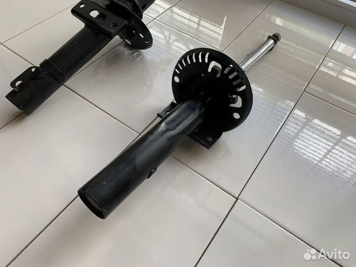 Амортизаторы передние Audi A2 A3 Skoda Fabia 00-07