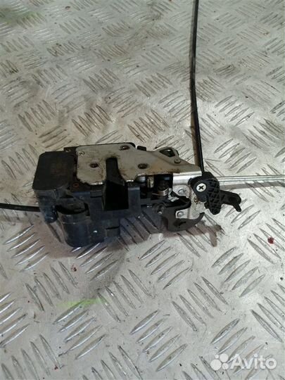 Замок двери задний правый Chery Tiggo T11 sqre4G16