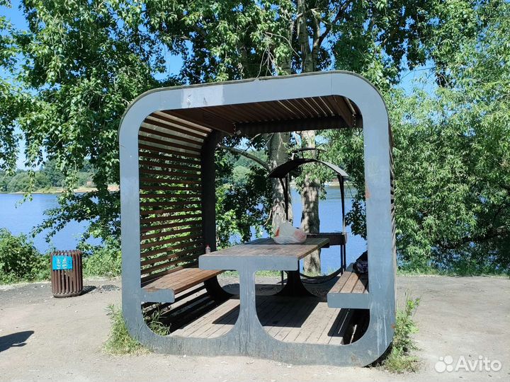 Аренда беседки у воды займу для вашего отдыха