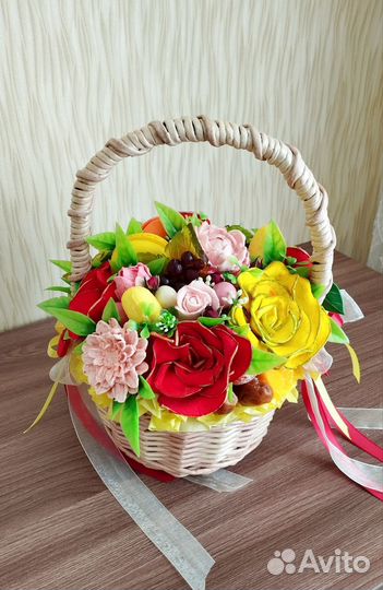 Съедобные букеты из зефира и сухофруктов