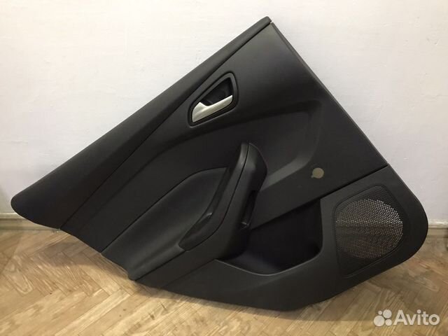 Обшивка двери задней Ford focus 3 универсал