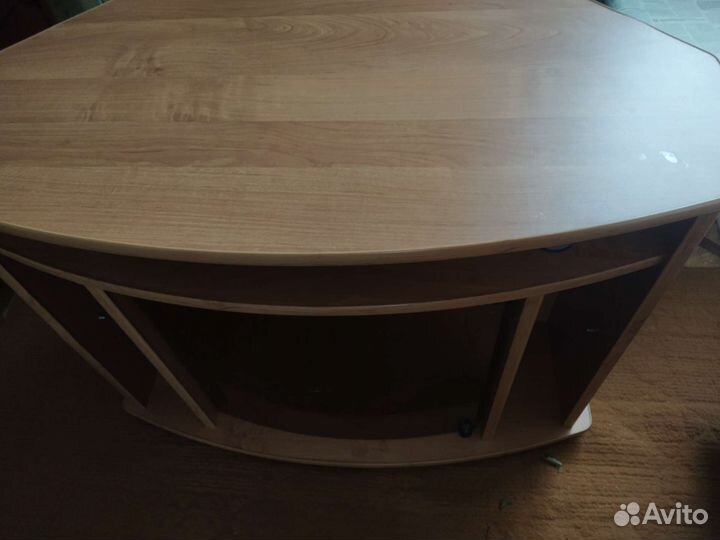 Туба под телевизор