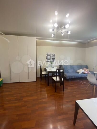 3-к. квартира, 81,5 м², 4/5 эт.