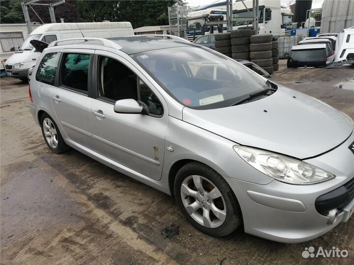 Разбор на запчасти Peugeot 307