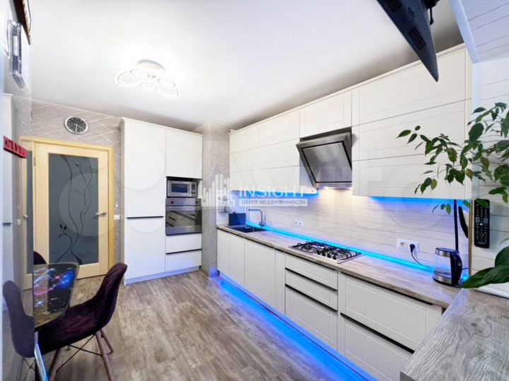 2-к. квартира, 67,5 м², 1/8 эт.