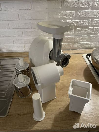 Мясорубка электрическая