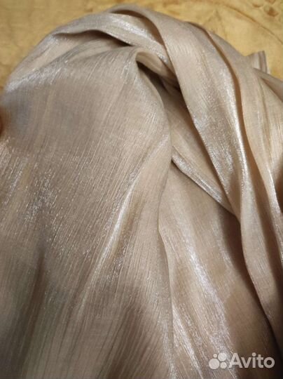 Шарф бежевый из органзы,покупала дороже