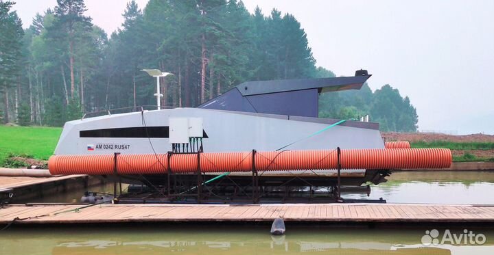 Понтон-подъемник для катеров (плавучий док)