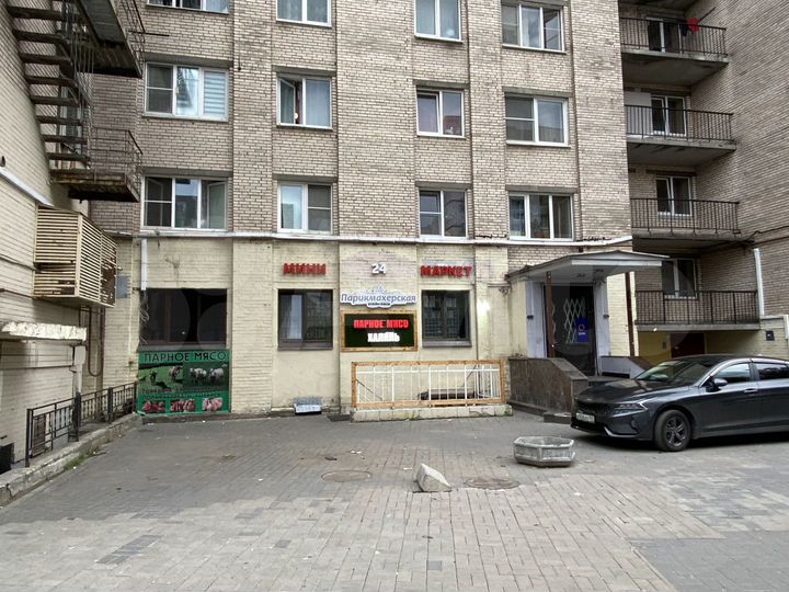 Помещение 272 кв.м у метро