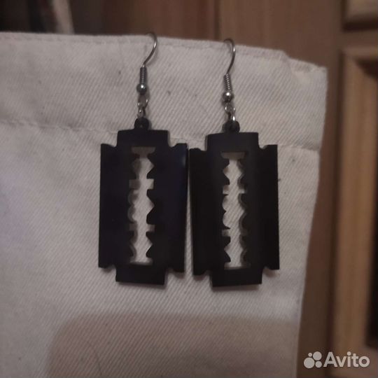 Серьги лезвия