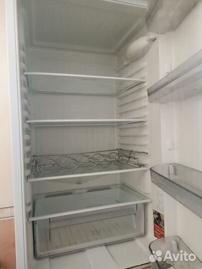 Холодильник на запчасти