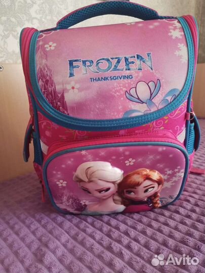 Портфель школьный