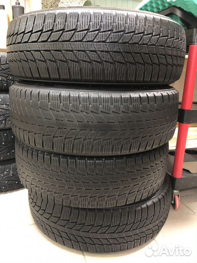 Triangle Snowlink TWT02 215/65 R17 99