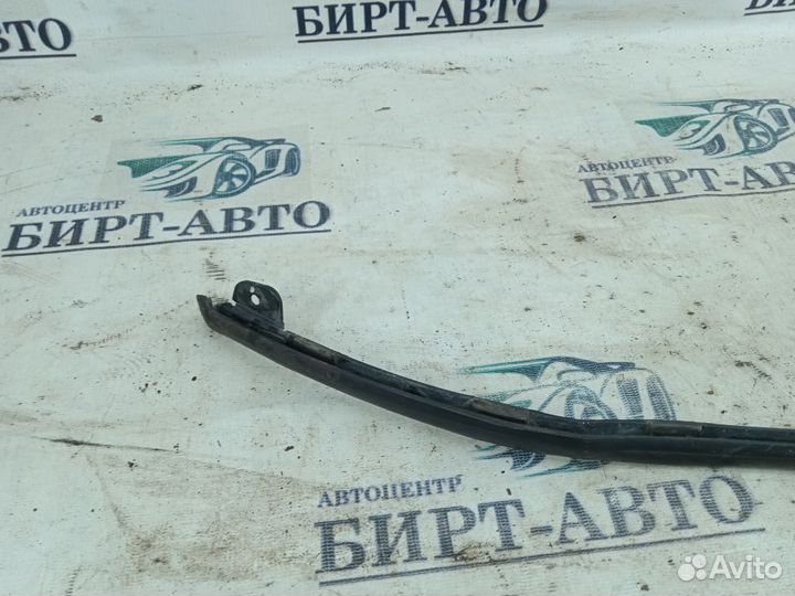 Уплотнитель двери задний левый Peugeot 408 I (2012—2017)