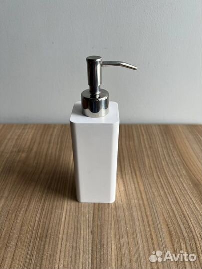 Диспенсер Yamazaki slim tower, 250 мл