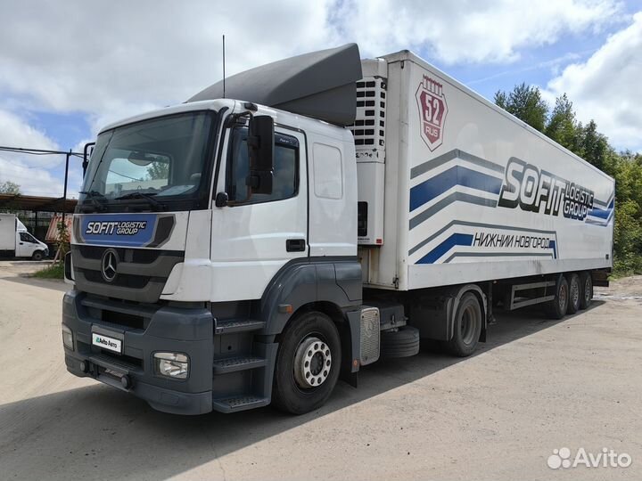 Mercedes-Benz Axor 1835 LS с полуприцепом, 2011