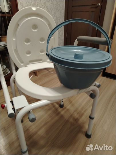 Санитарный стул туалет