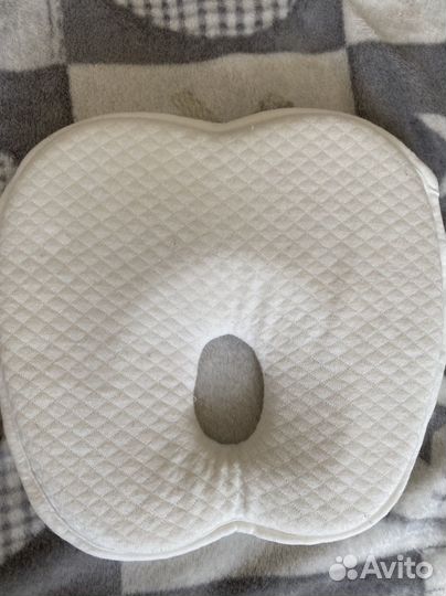 Подушка для новорожденных