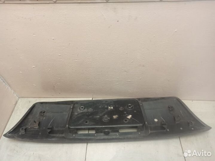 Накладка двери багажника