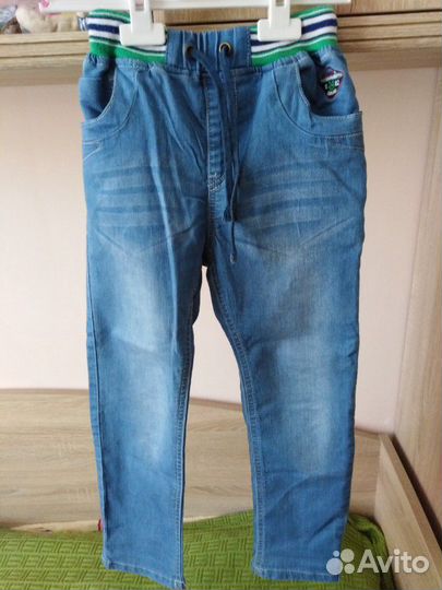 Джинсы на мальчика летние