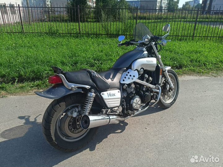 Yamaha V-MAX 1200